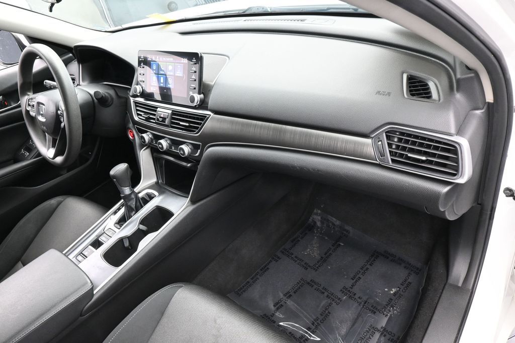 Used 2021 White Honda LX image 41