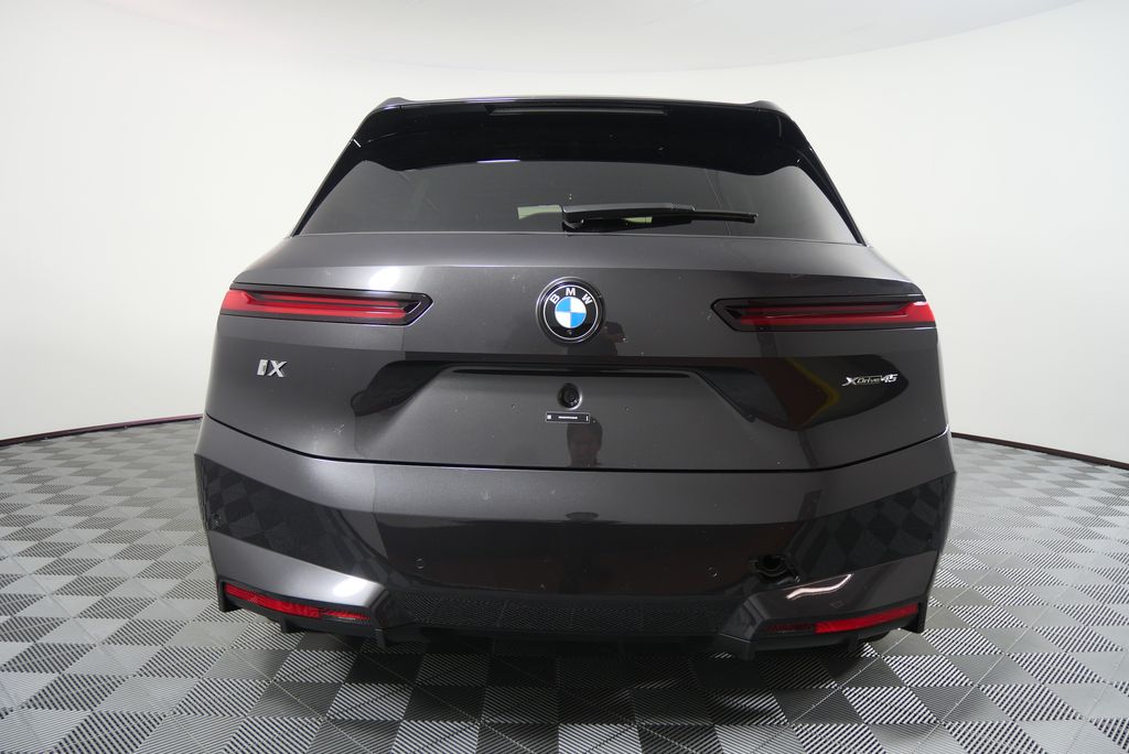 2026 BMW iX  4
