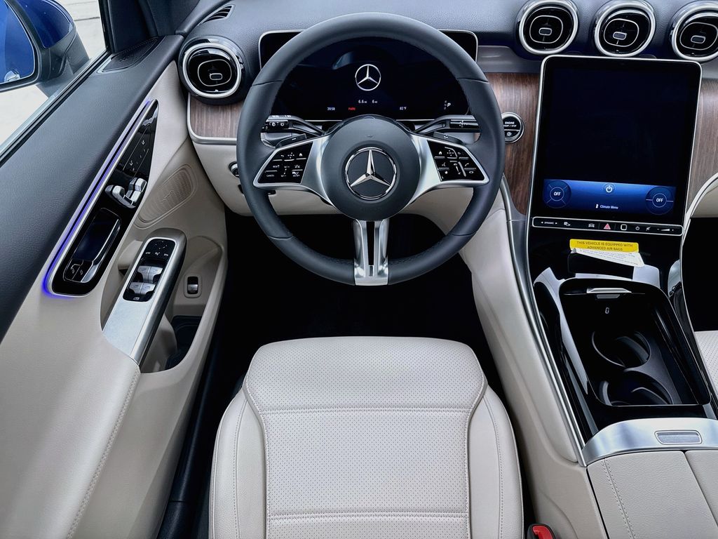 Thumbnail: 2027 Mercedes-Benz GLC - 10