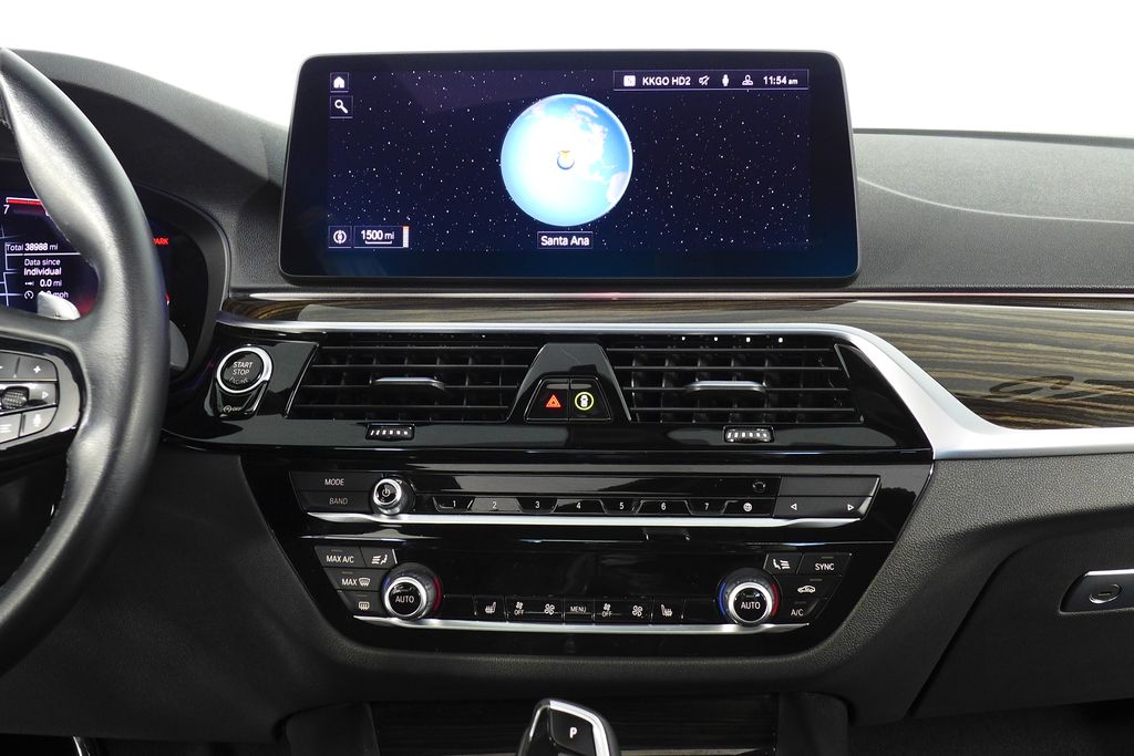 Thumbnail: 2023 BMW 5 Series - 26