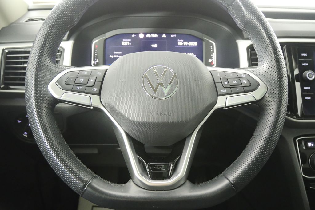 Thumbnail: 2021 Volkswagen Atlas - 25