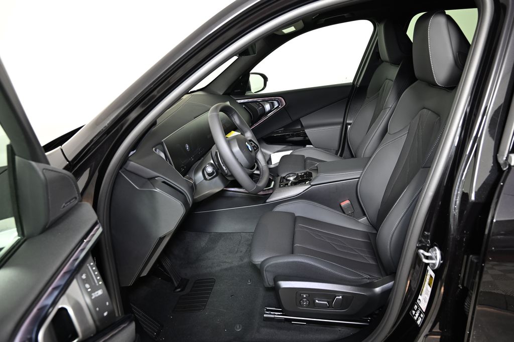 Thumbnail: 2026 BMW X3 - 14