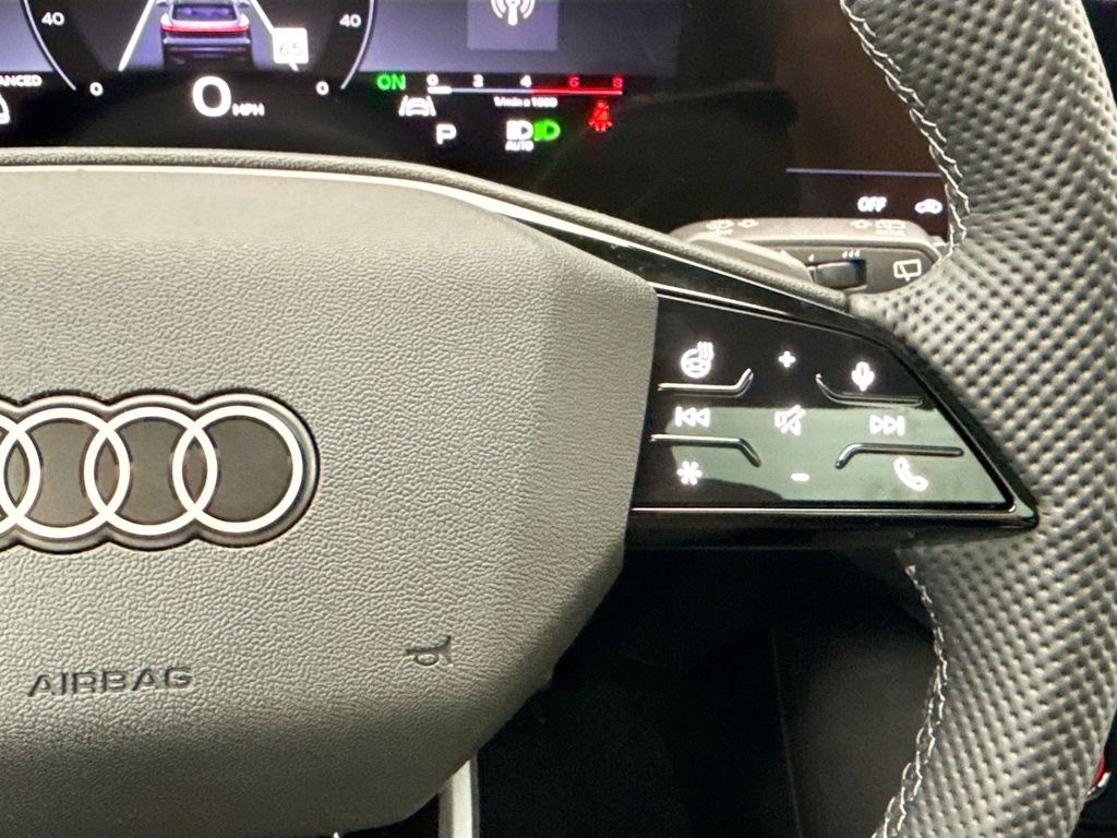 Thumbnail: 2025 Audi SQ5 - 12