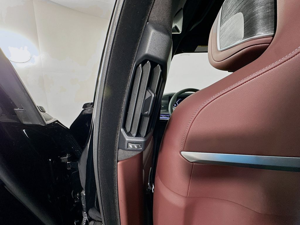 Thumbnail: 2025 BMW 7 Series - 25