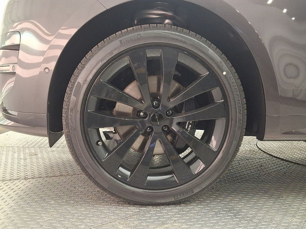 Thumbnail: 2026 Land Rover Range Rover Sport - 5