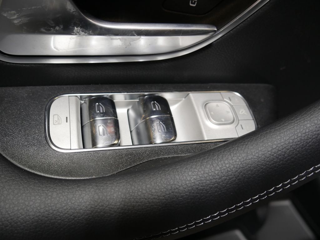 Thumbnail: 2026 Mercedes-Benz GLE - 18