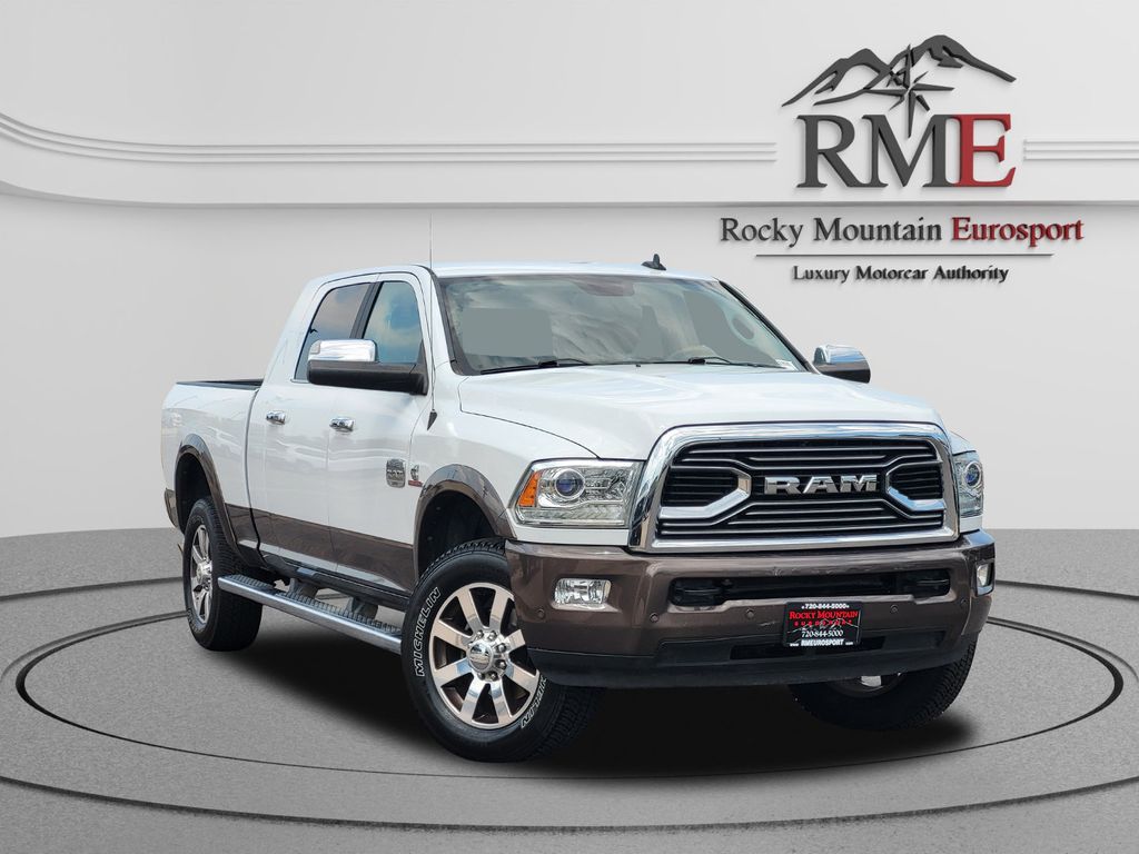 Bright White Clearcoat 2018 RAM 2500 Pickup Truck Four-Wheel Drive 6-Speed Automatic