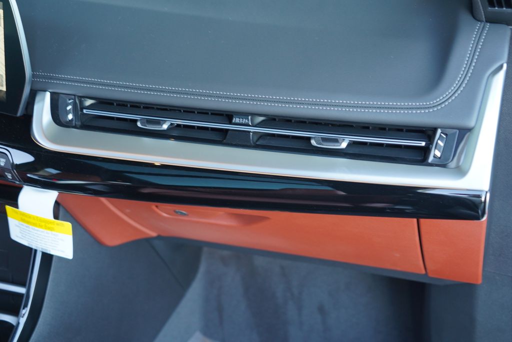 Thumbnail: 2027 BMW X1 - 19