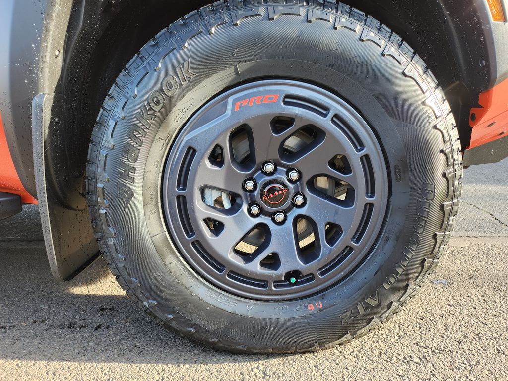 2025 Nissan Frontier PRO-4X