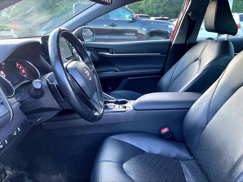 2023 Toyota Camry — photo 4