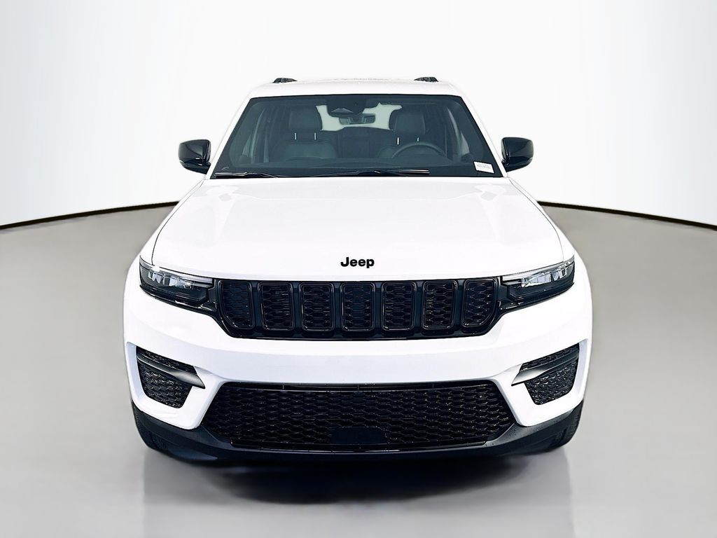 New 2025 White Jeep Altitude image 2
