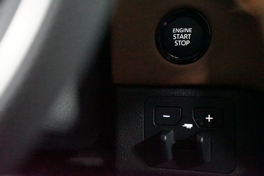 Thumbnail: 2026 Toyota Tundra - 25