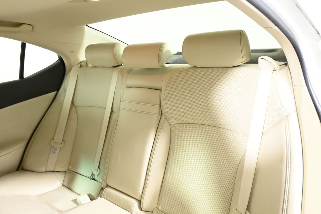 Thumbnail: 2012 Lexus IS - 4