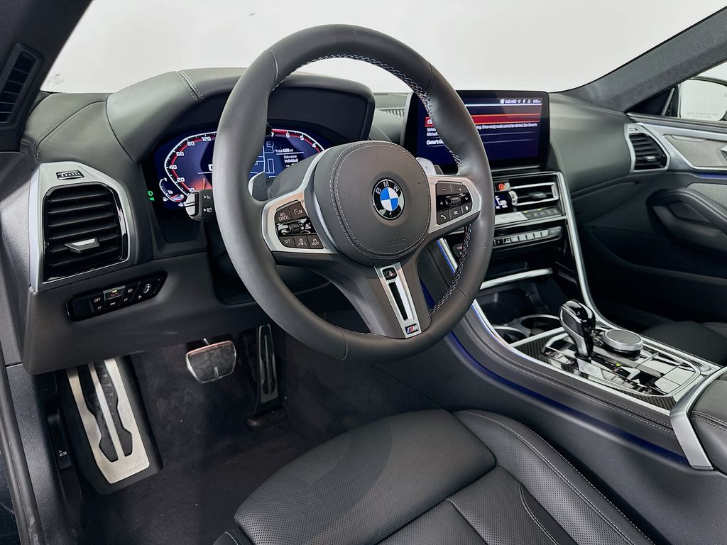 Thumbnail: 2025 BMW 8 Series - 9