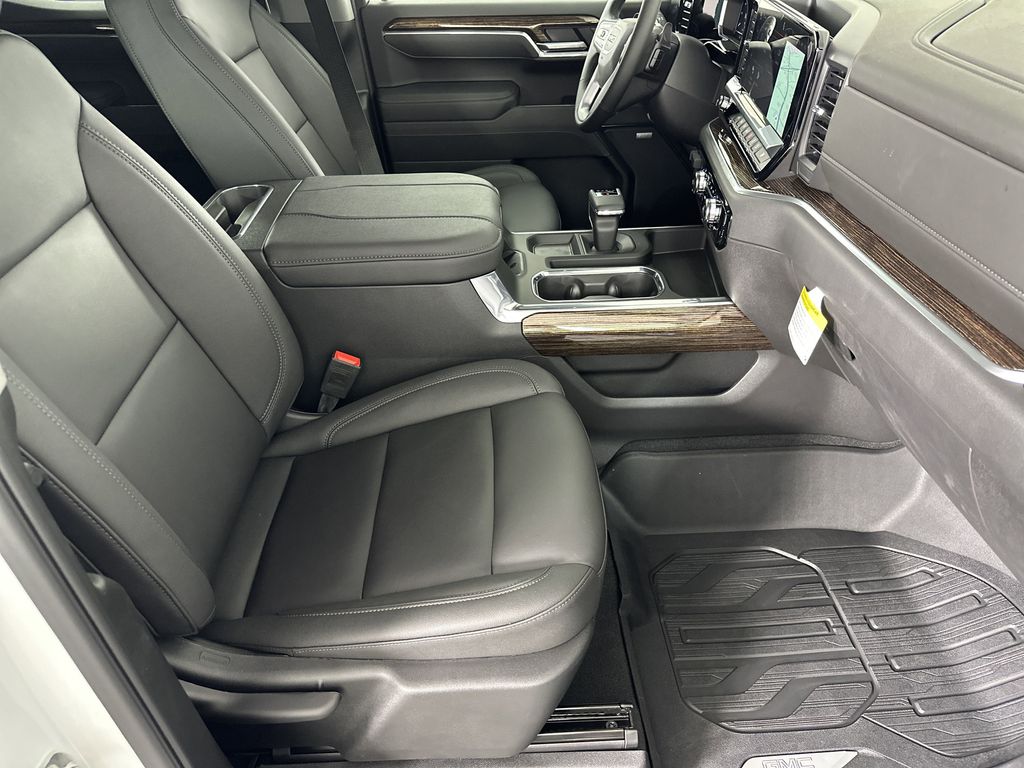 new 2025 GMC Sierra 1500 car, priced at $56,284