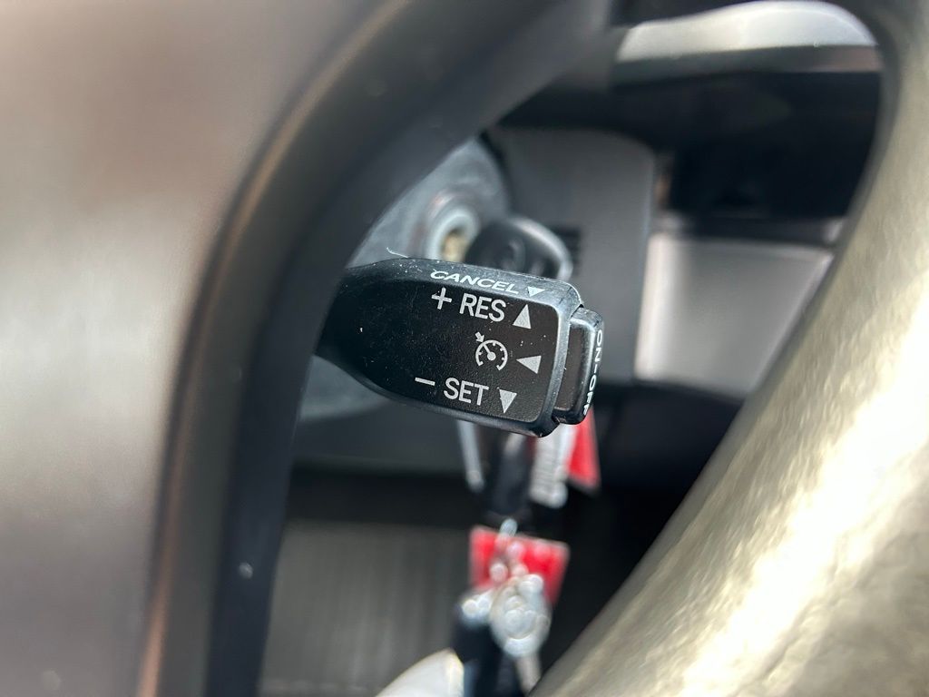 Thumbnail: 2017 Toyota Tacoma - 19