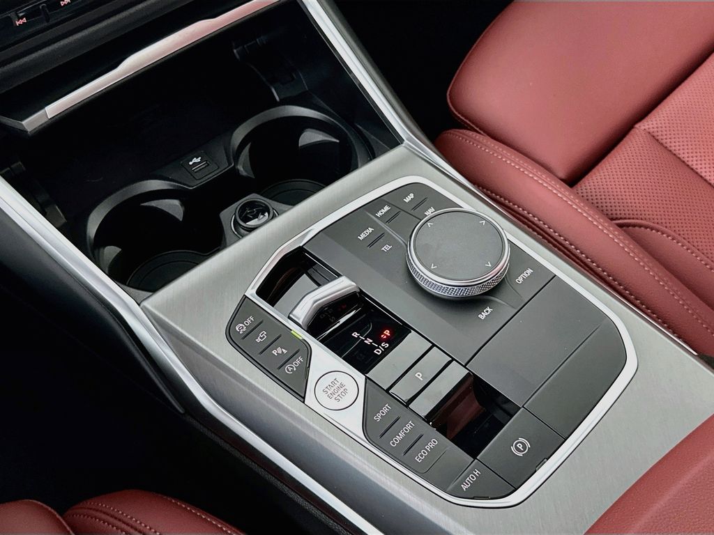 Thumbnail: 2026 BMW 3 Series - 15