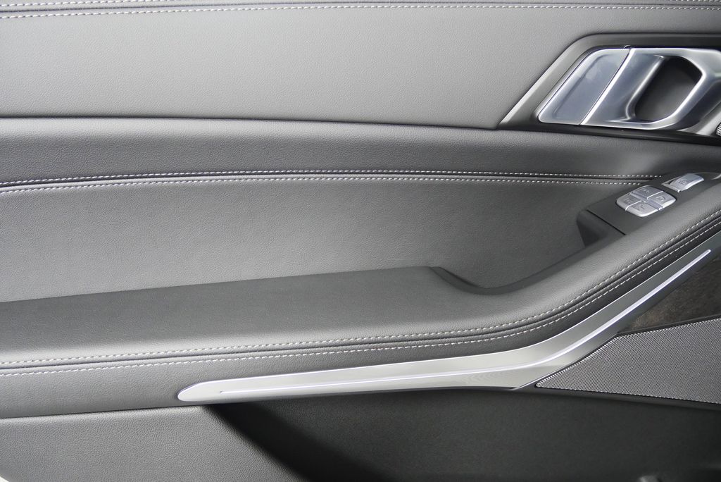 2026 BMW X7 xDrive40i 14