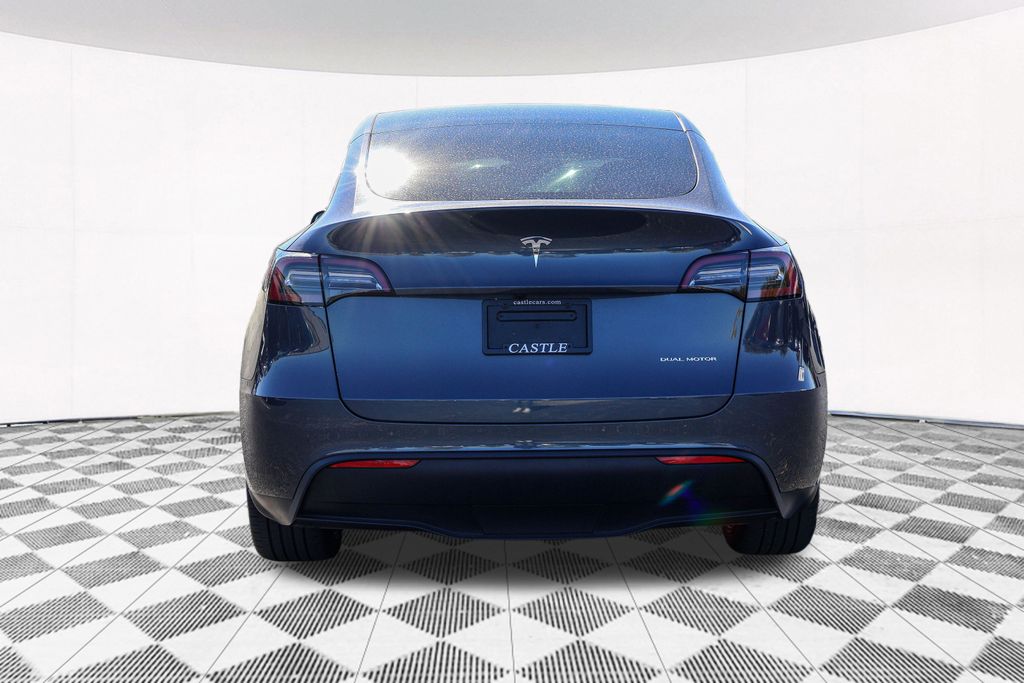 2023 Tesla Model Y Long Range 10