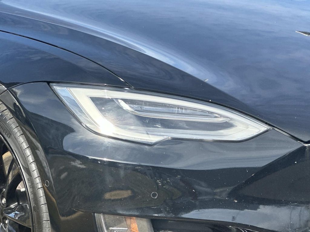 Thumbnail: 2020 Tesla Model S - 5