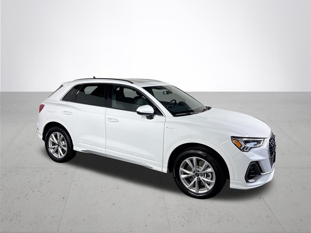 2024 Audi Q3 Premium