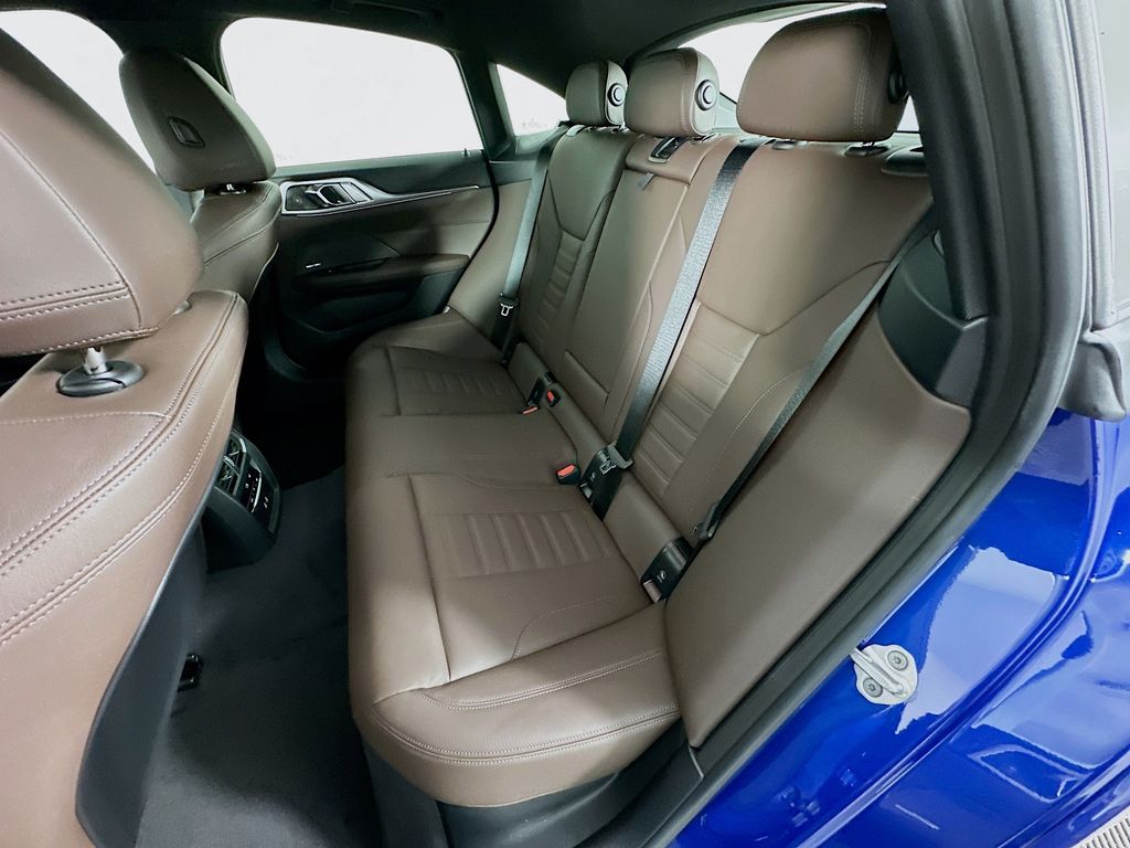 Thumbnail: 2026 BMW 4 Series - 17