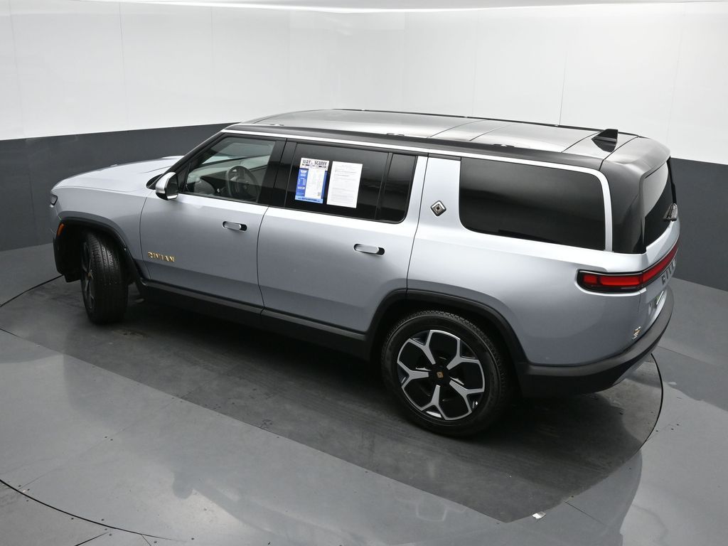 2023 Rivian R1S Adventure