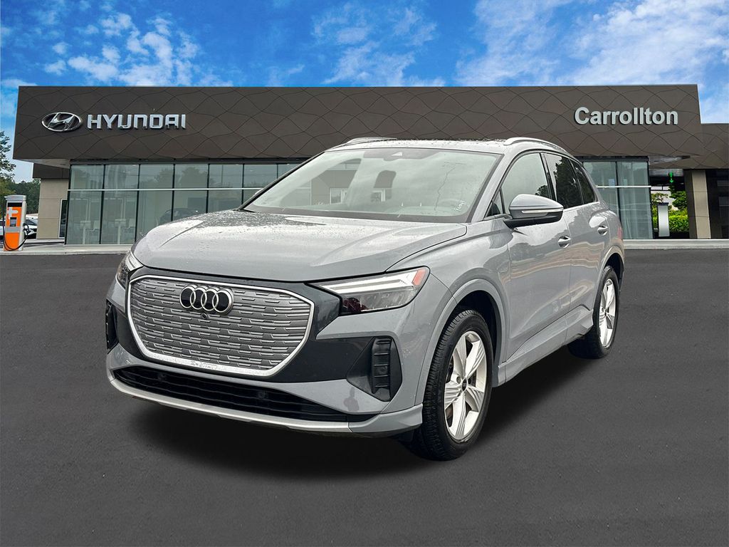 2022 Audi Q4 e-tron Premium's photo