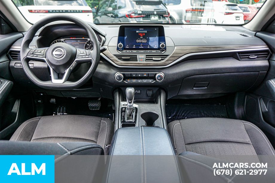 Used 2025 Black Nissan 2.5 SV image 25