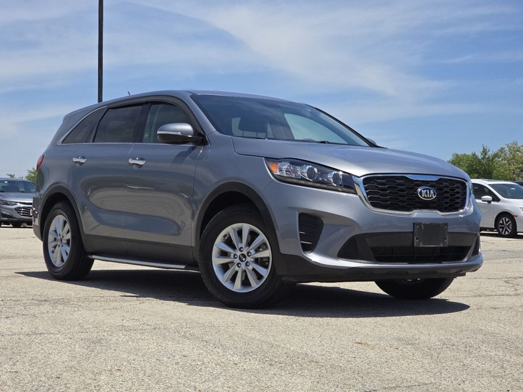 Used 2020 Silver Kia L image 2
