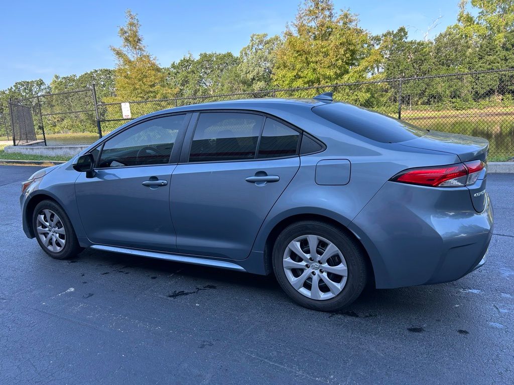 2021 Toyota Corolla LE 3