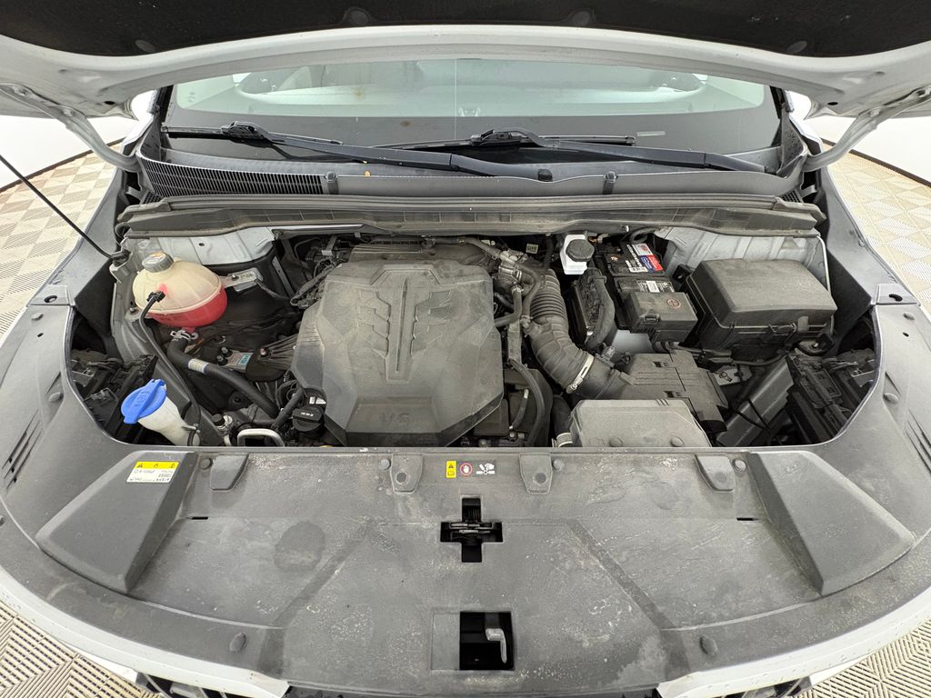 Certified Used 2022 Silver Kia LXS image 32