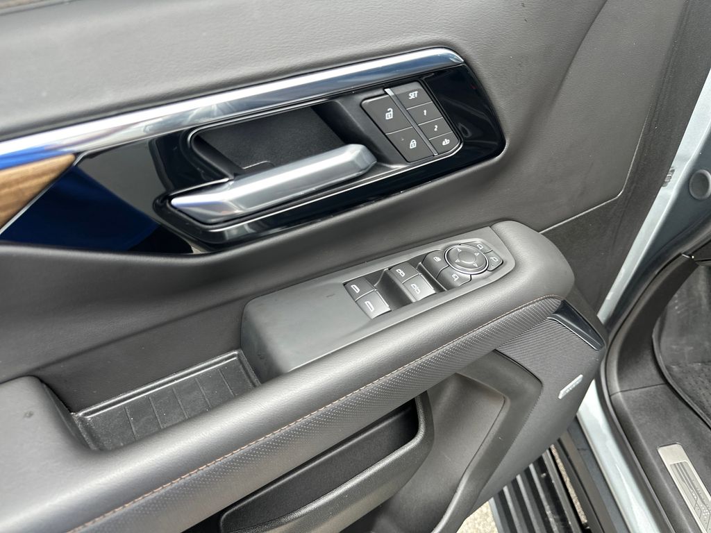 Used 2025 Gray Chevrolet High Country image 17