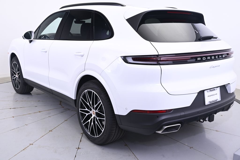 Thumbnail: 2025 Porsche Cayenne - 3