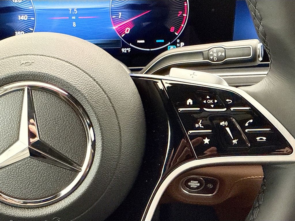 Thumbnail: 2026 Mercedes-Benz GLE - 12