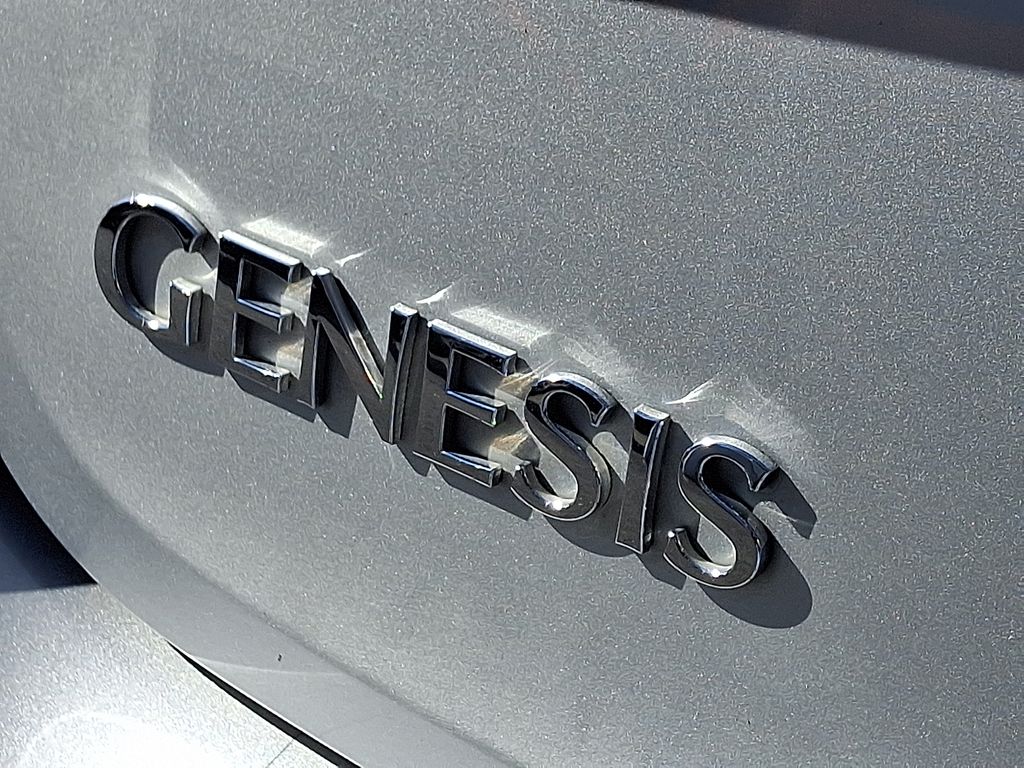 Thumbnail: 2015 Hyundai Genesis - 29