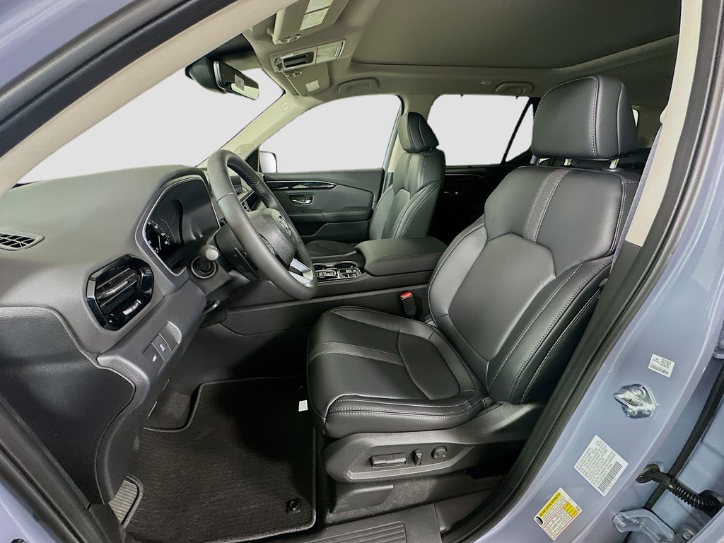 Thumbnail: 2025 Honda Pilot - 15