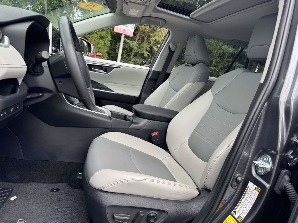 Used 2025 Toyota RAV4 SUV