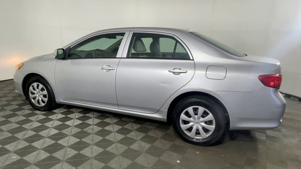 2010 Toyota Corolla LE 6