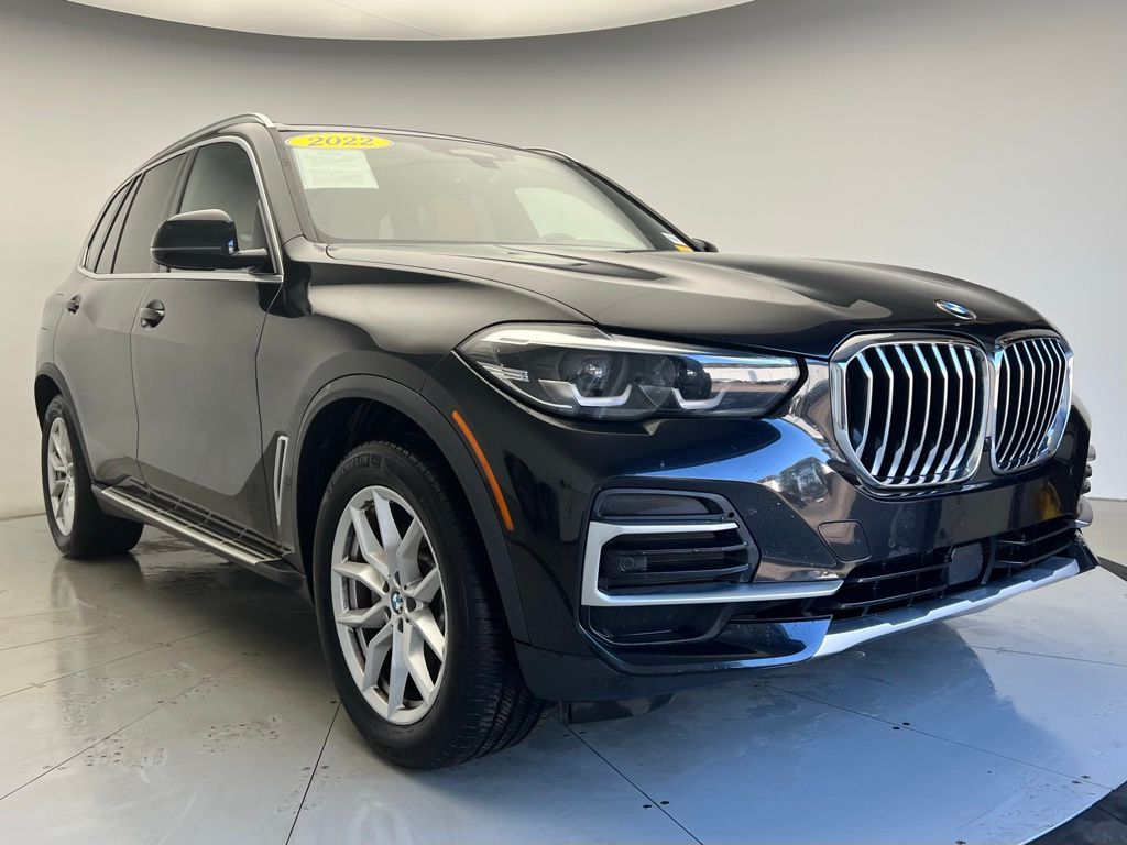 Thumbnail: 2022 BMW X5 - 2