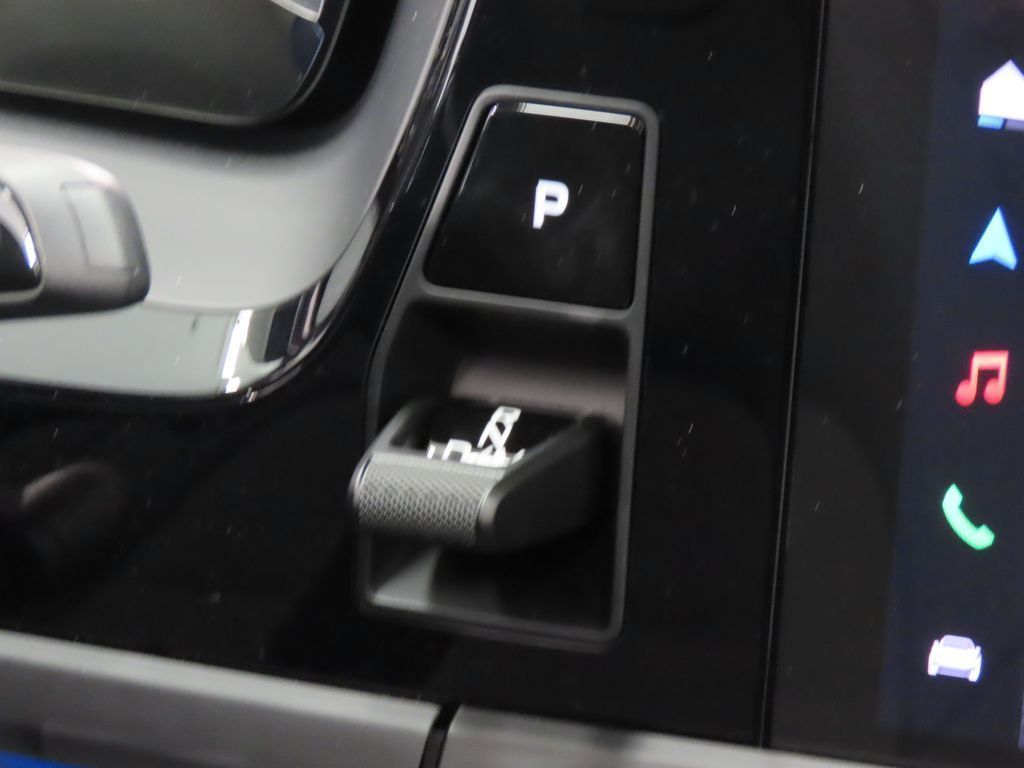 Thumbnail: 2026 Porsche Panamera - 24