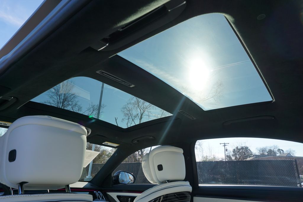 Thumbnail: 2023 Mercedes-Benz S-Class - 16