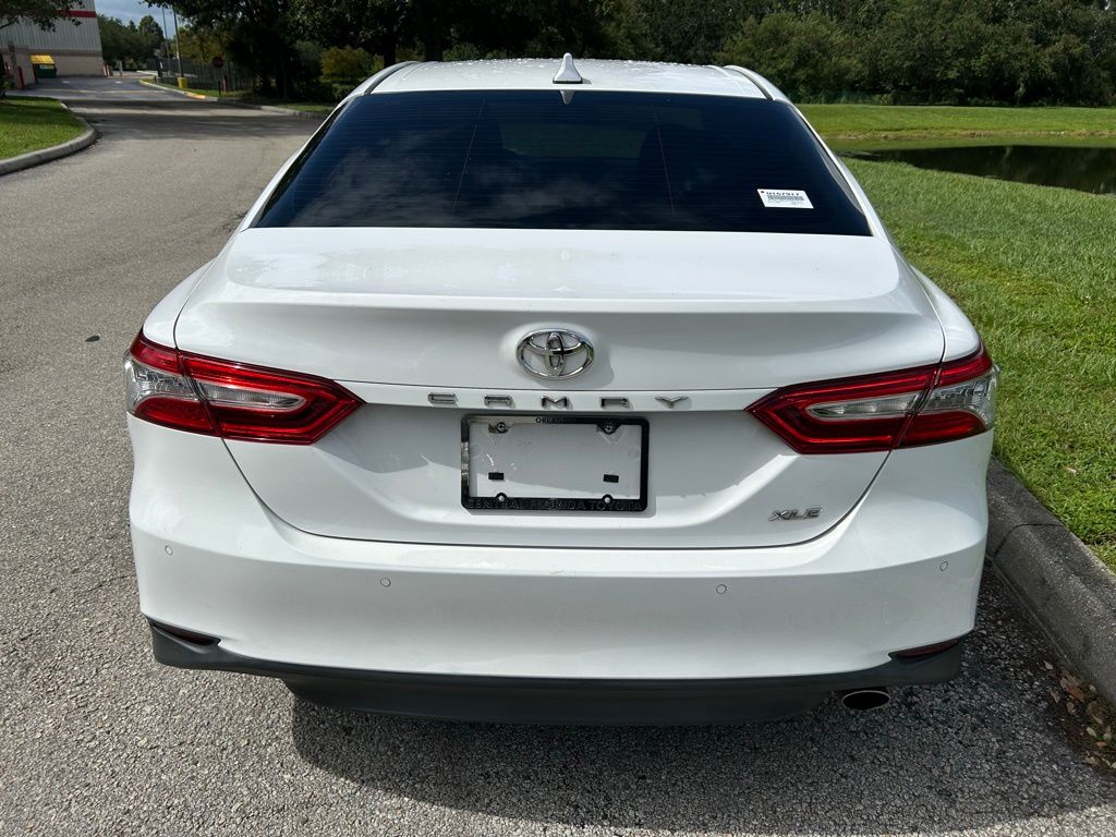 Thumbnail: 2018 Toyota Camry - 4