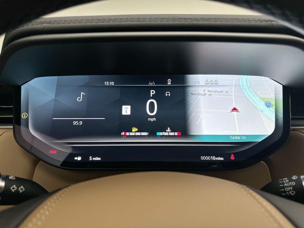 Thumbnail: 2026 Land Rover Range Rover Sport - 15