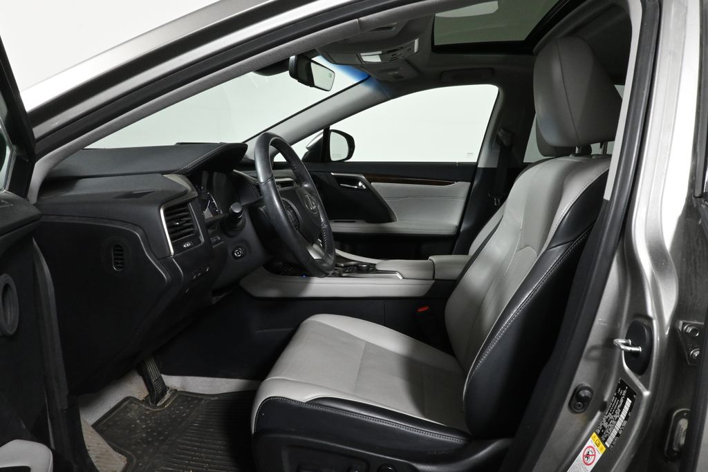 Thumbnail: 2019 Lexus RX - 3