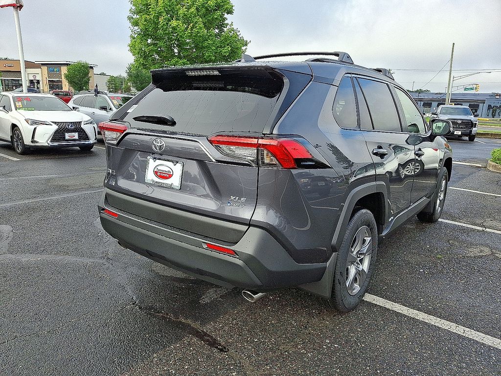 Thumbnail: 2025 Toyota RAV4 - 4