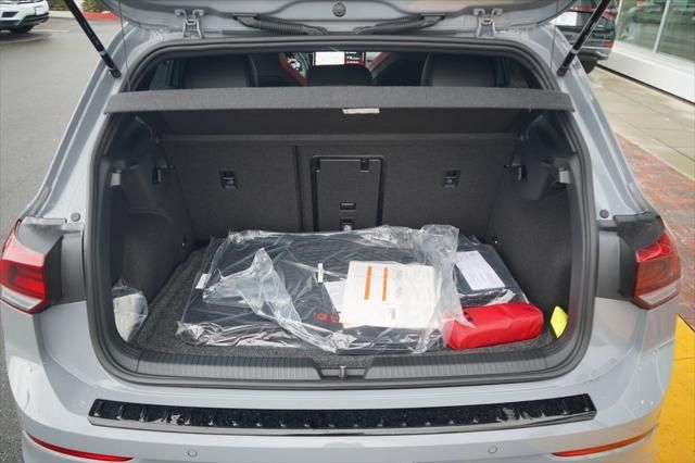 Thumbnail: 2026 Volkswagen Golf - 11