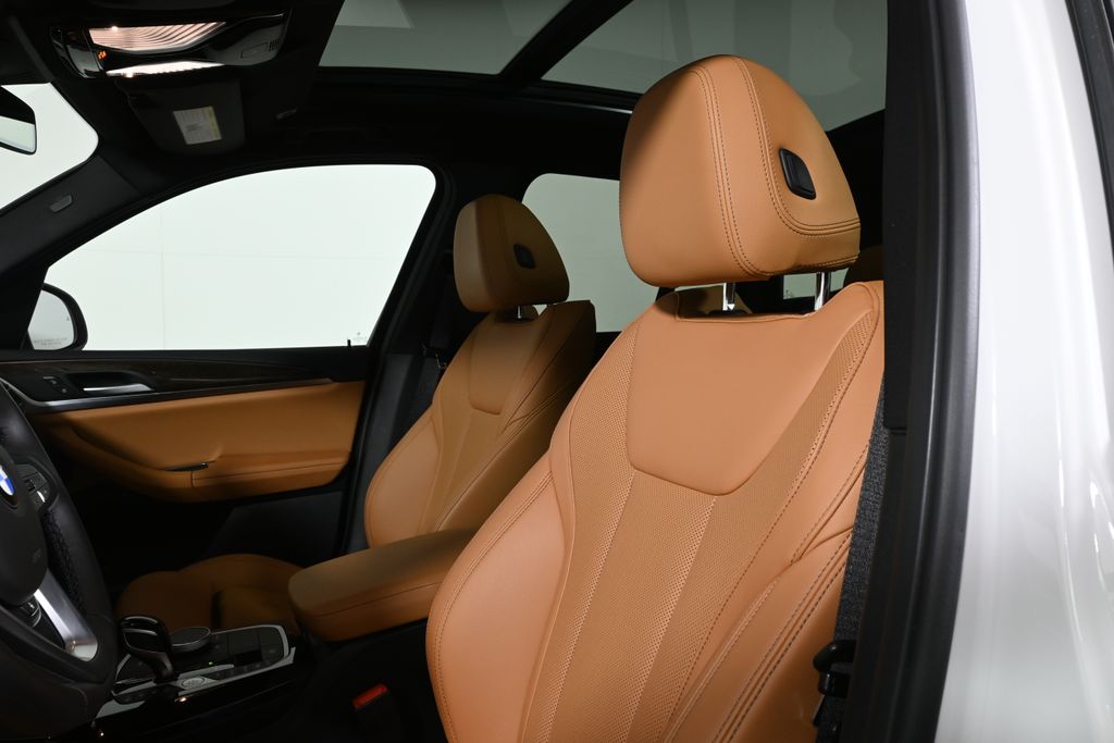 Thumbnail: 2023 BMW X3 - 15