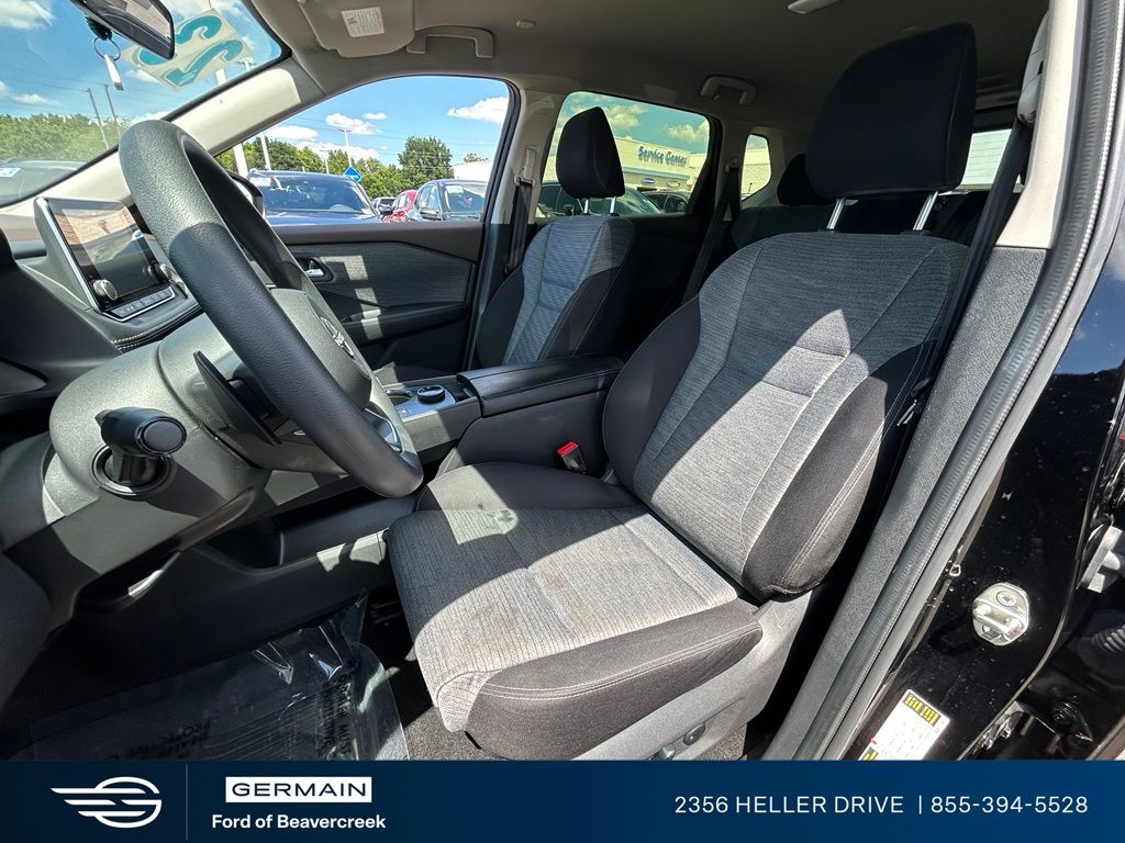 Used 2023 Black Nissan SV image 15