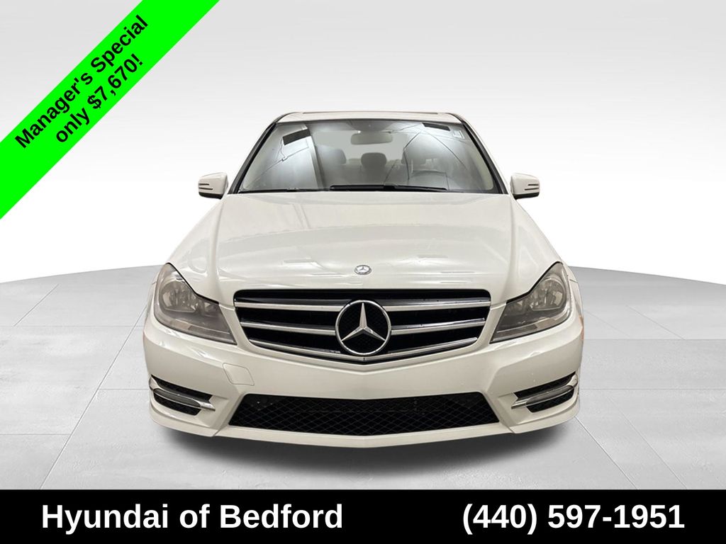 White 2014 Mercedes-Benz C-Class Sedan 7-Speed Automatic